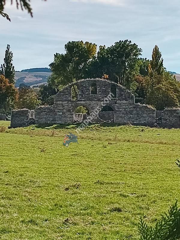 Teviot Station Woolshed Ruins
