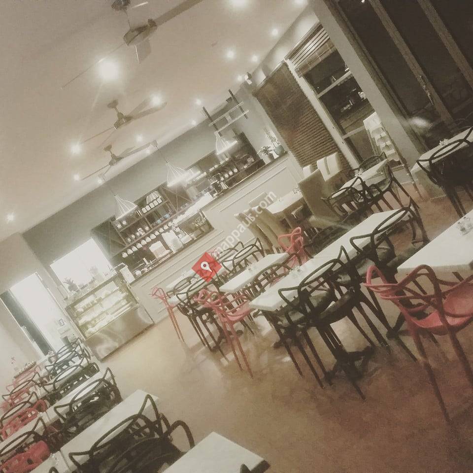 The Bean and Leaf Cafe