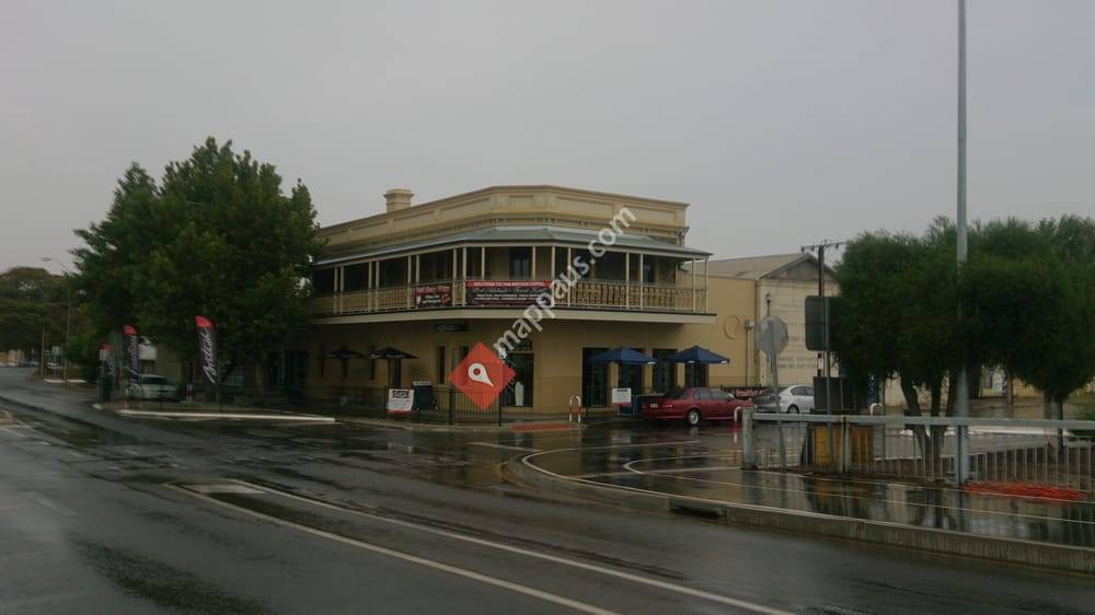 The British Hotel Port Adelaide