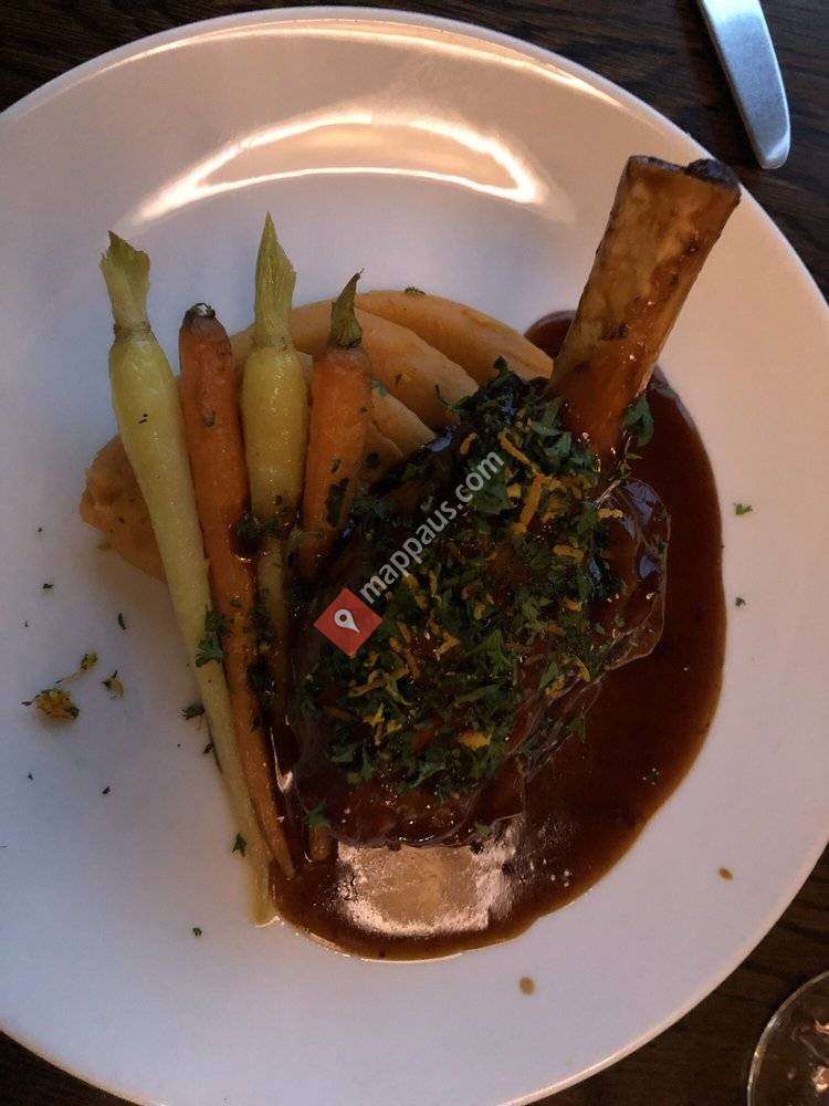 The MacKinnon Restaurant & Bar