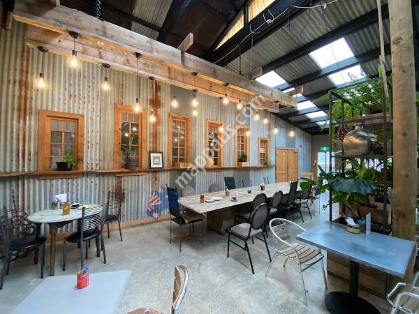 The Old Packhouse Cafe & Market