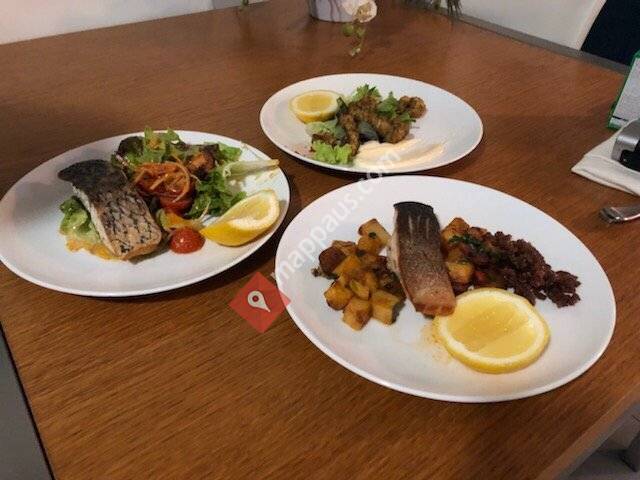 Tides Restaurant & Bar