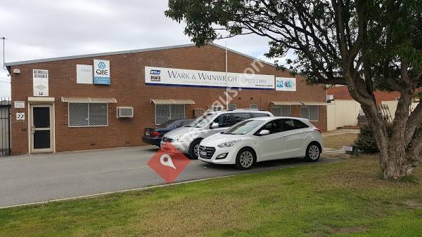 Wark and Wainwright Smash Repairs