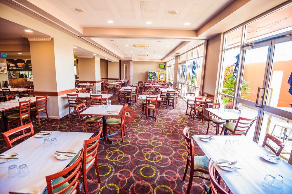 Warners Bay Hotel Bayside Brasserie