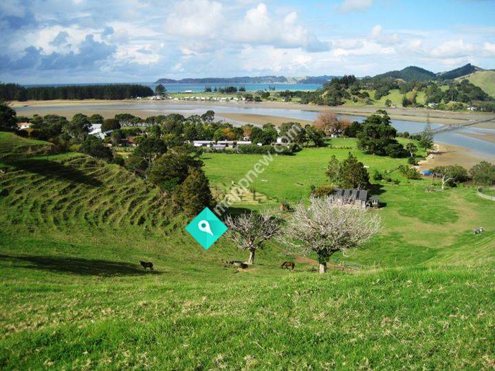 Whananaki Holiday Park