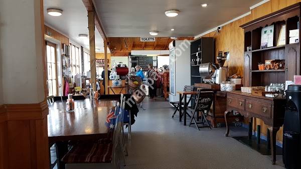 Wild Oats Bakery/Deli/Cafe