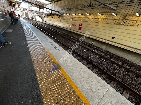 Wolli Creek Station, Discovery Point Pl
