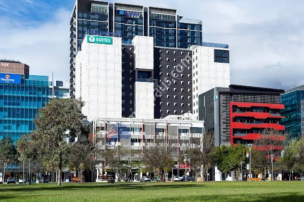 Y Suites on Waymouth